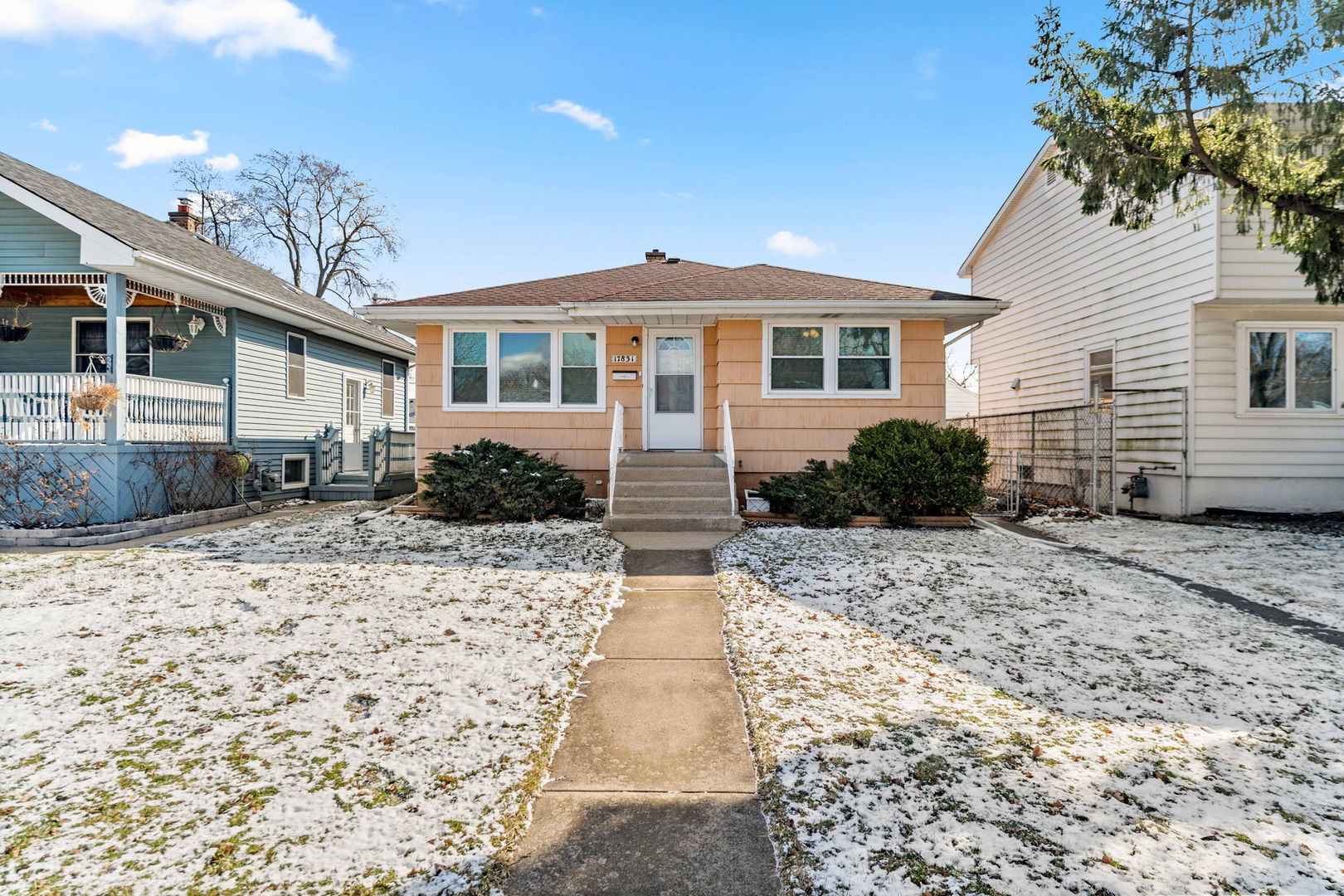 17831 Community Street Property Photo 1