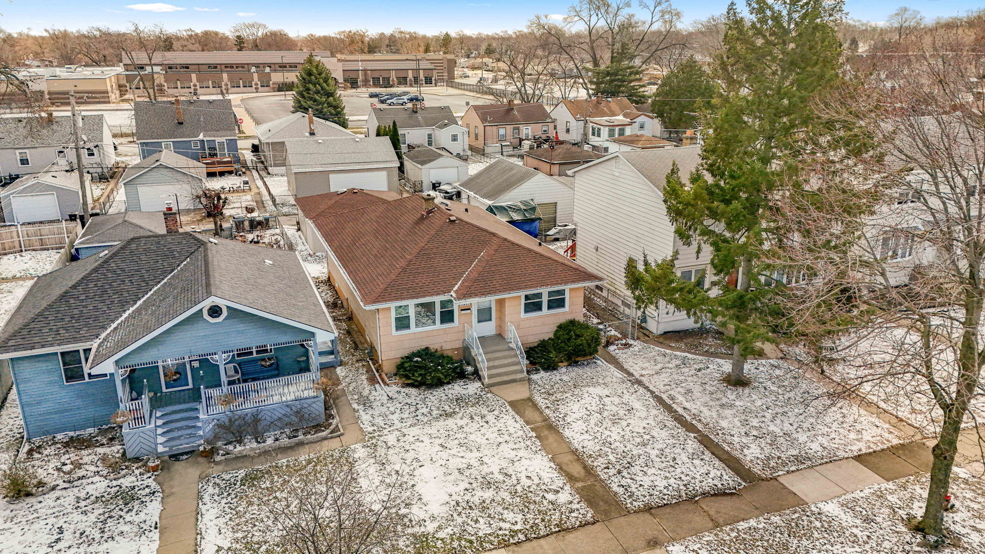 17831 Community Street Property Photo 3