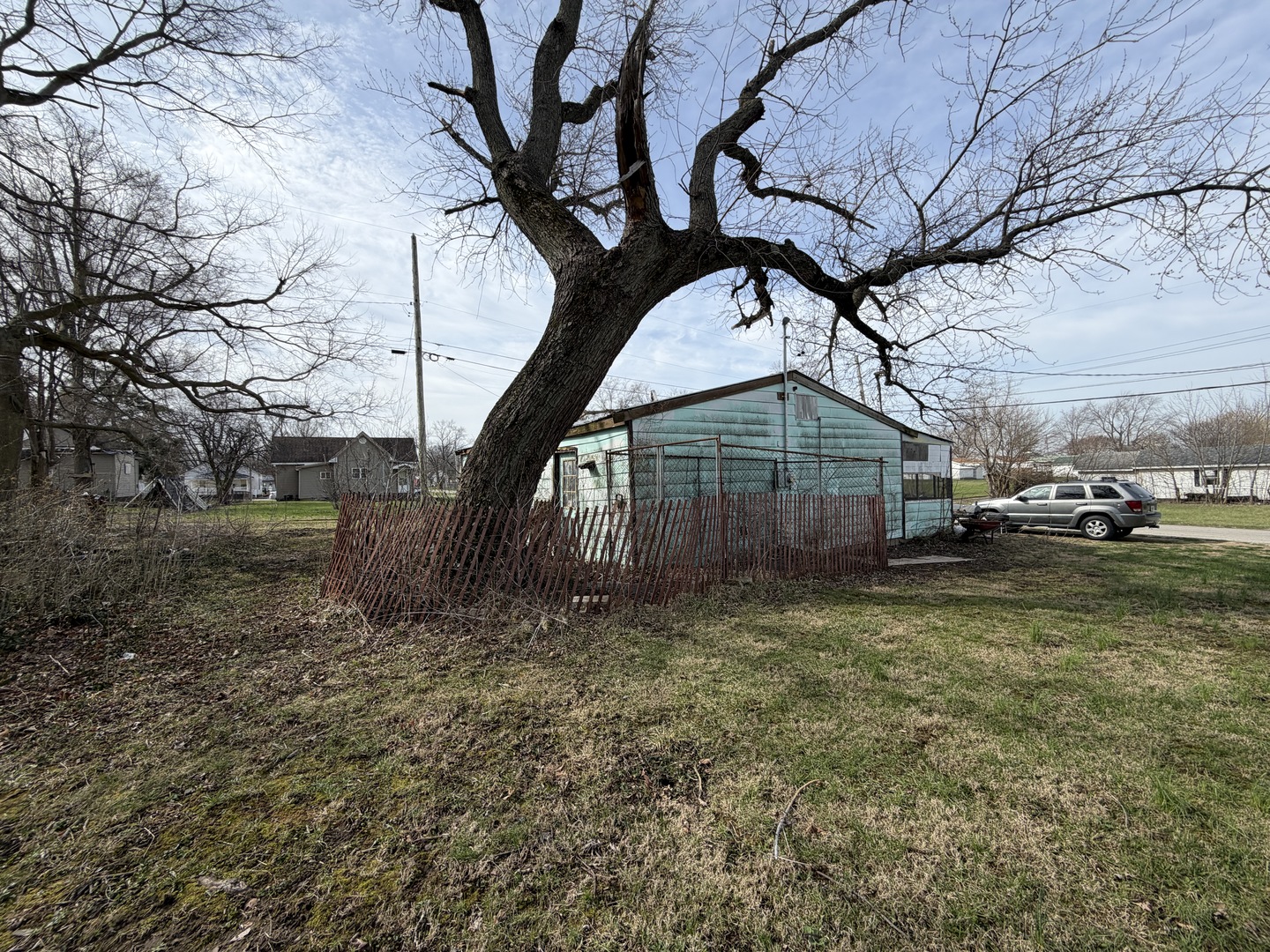 538 N Austin Street Property Photo 11