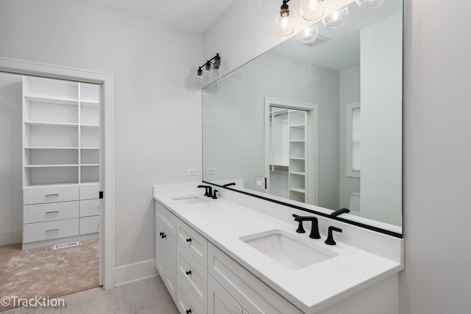 4119 N Lincoln Street Property Photo 13
