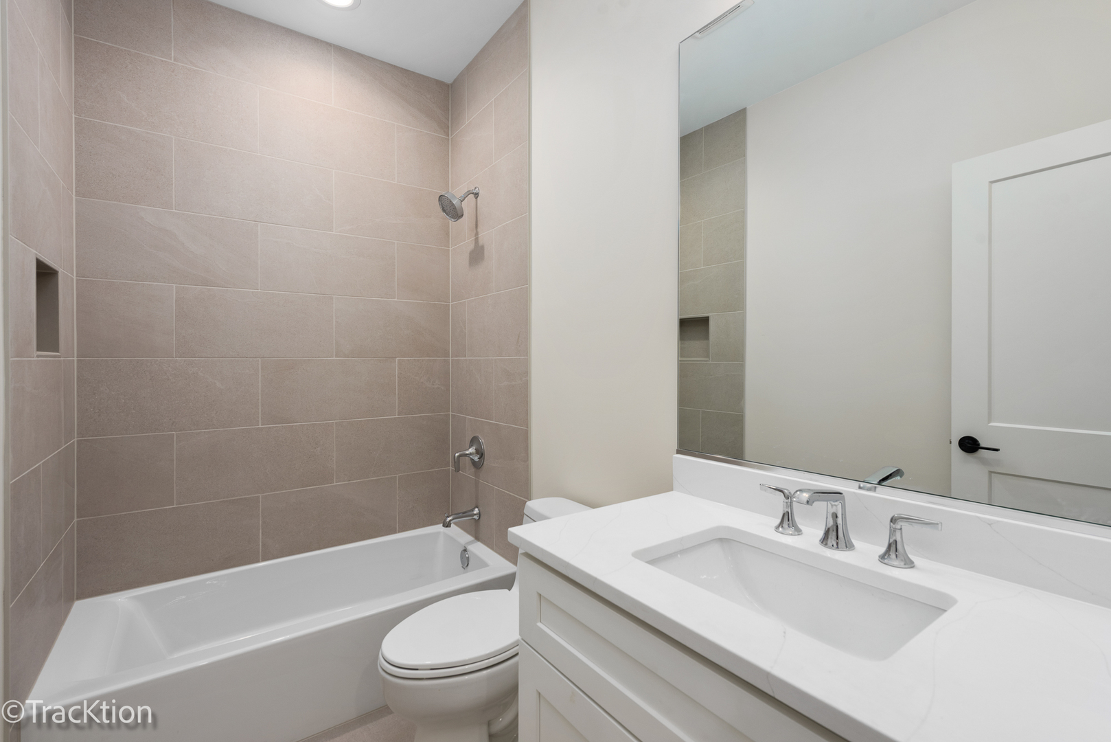 4119 N Lincoln Street Property Photo 16