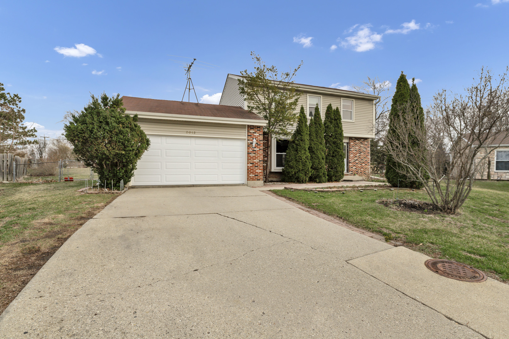 2013 Briar Hill Drive Property Photo 1