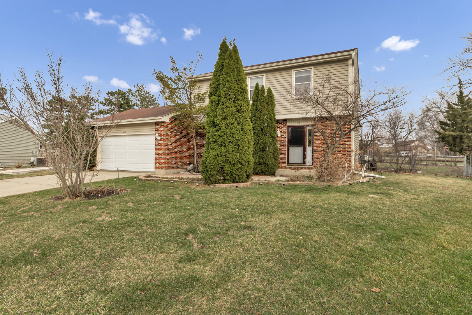 2013 Briar Hill Drive Property Photo 2