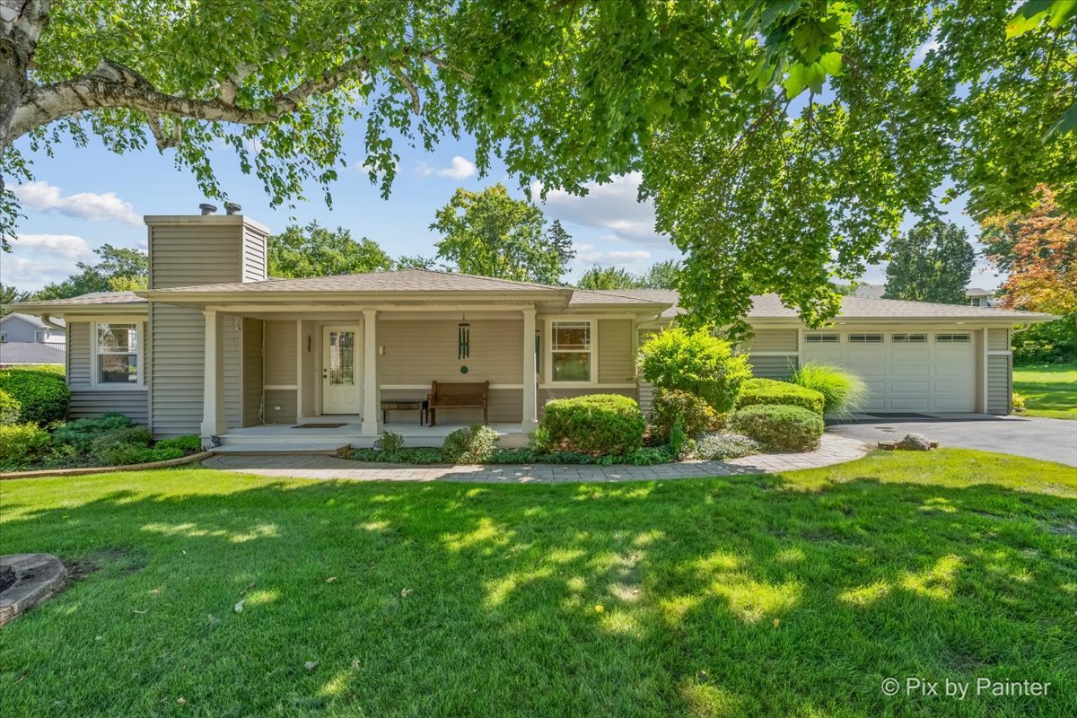 418 Lake Shore Boulevard Property Photo 1
