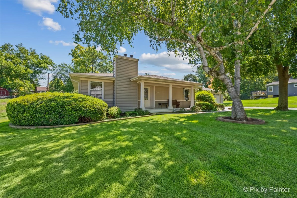 418 Lake Shore Boulevard Property Photo 2