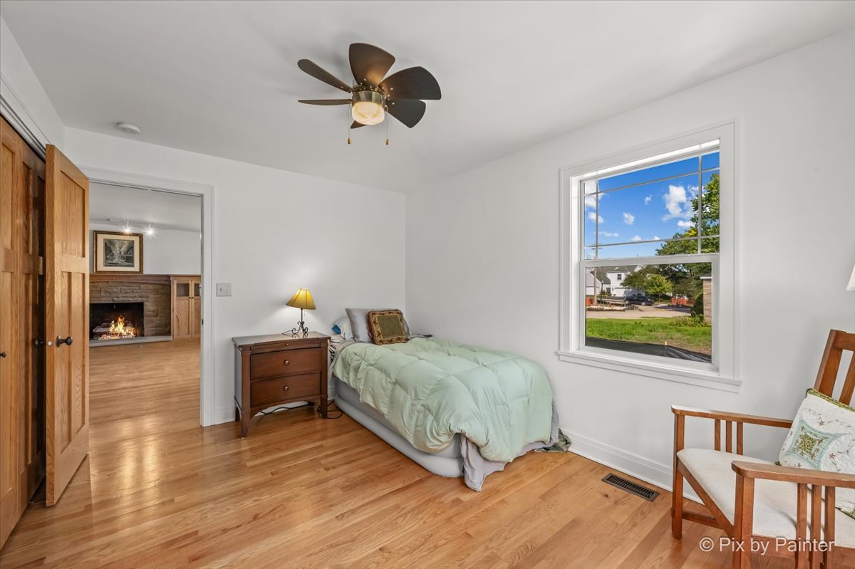 418 Lake Shore Boulevard Property Photo 19