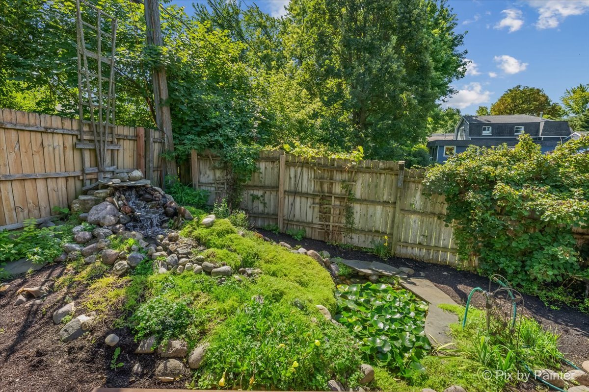 418 Lake Shore Boulevard Property Photo 34