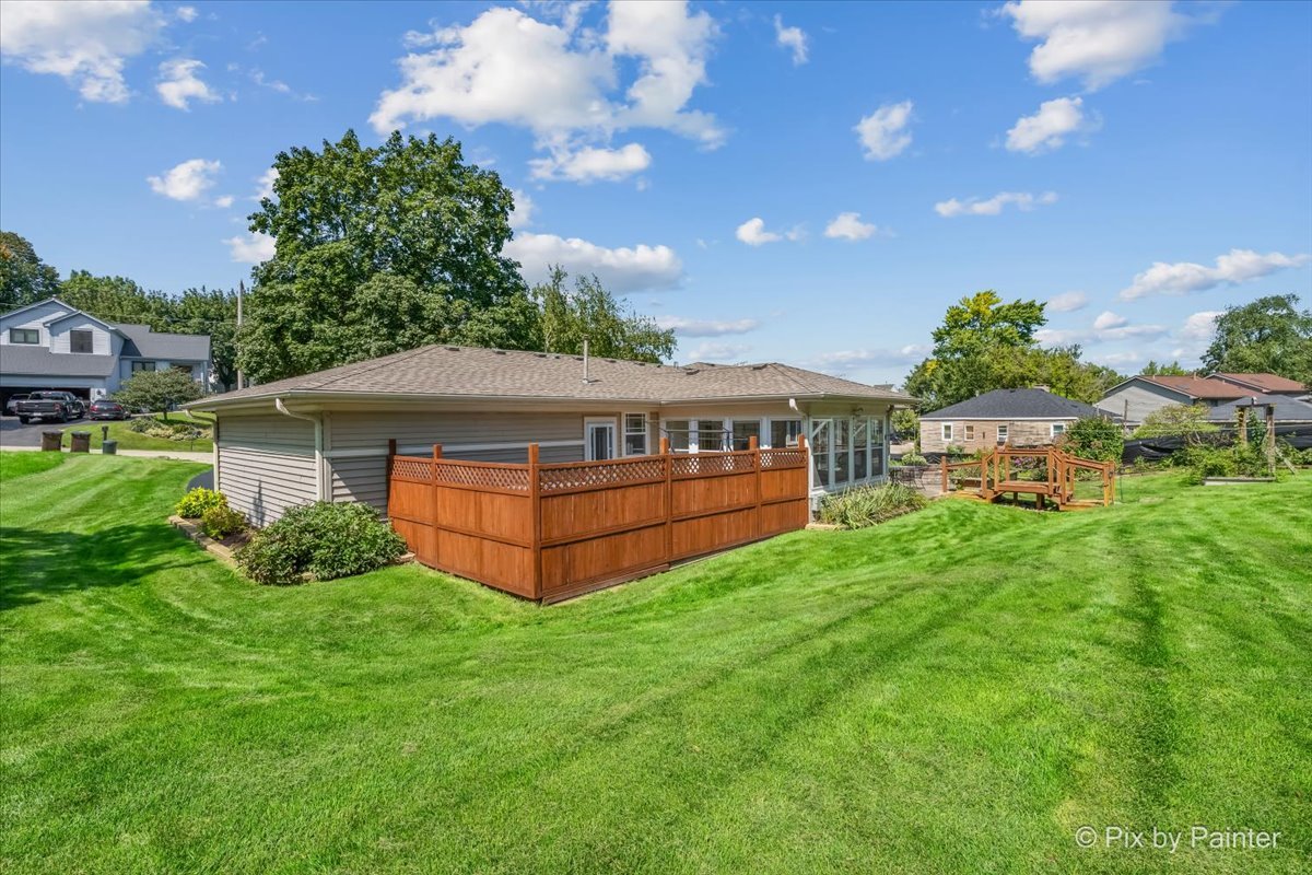418 Lake Shore Boulevard Property Photo 37