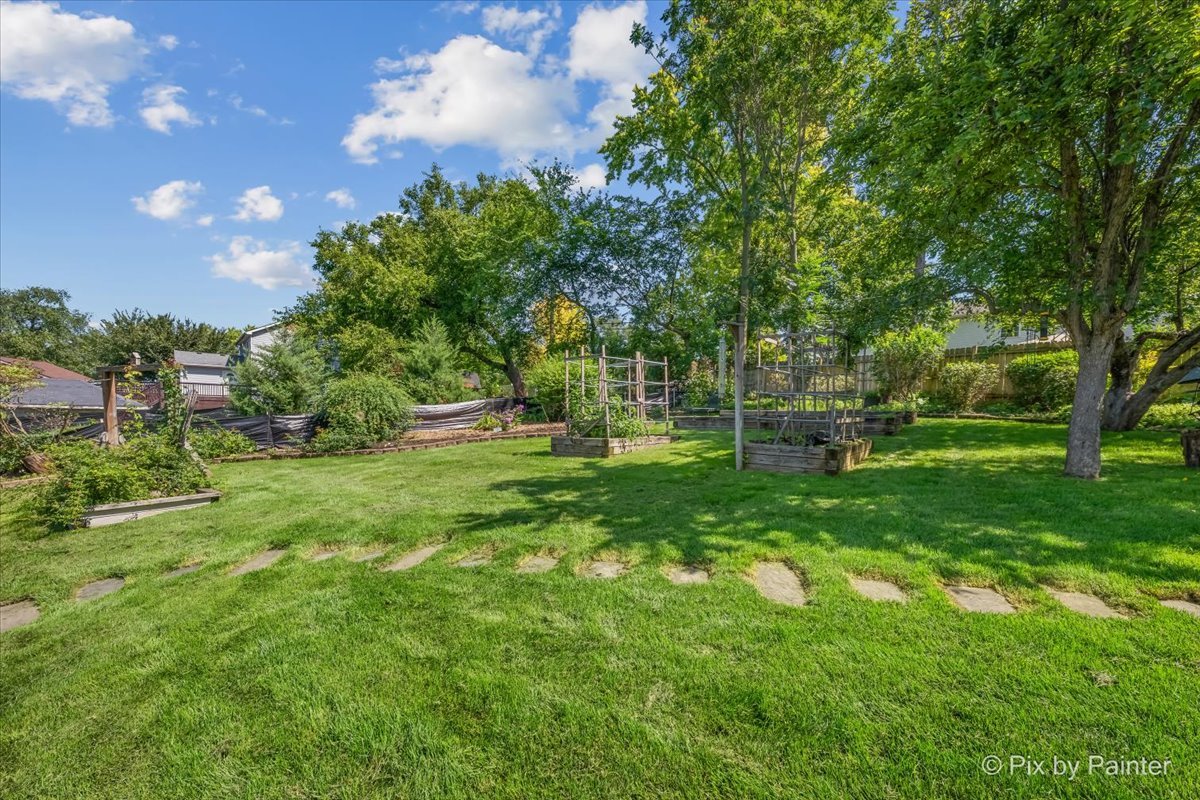 418 Lake Shore Boulevard Property Photo 40