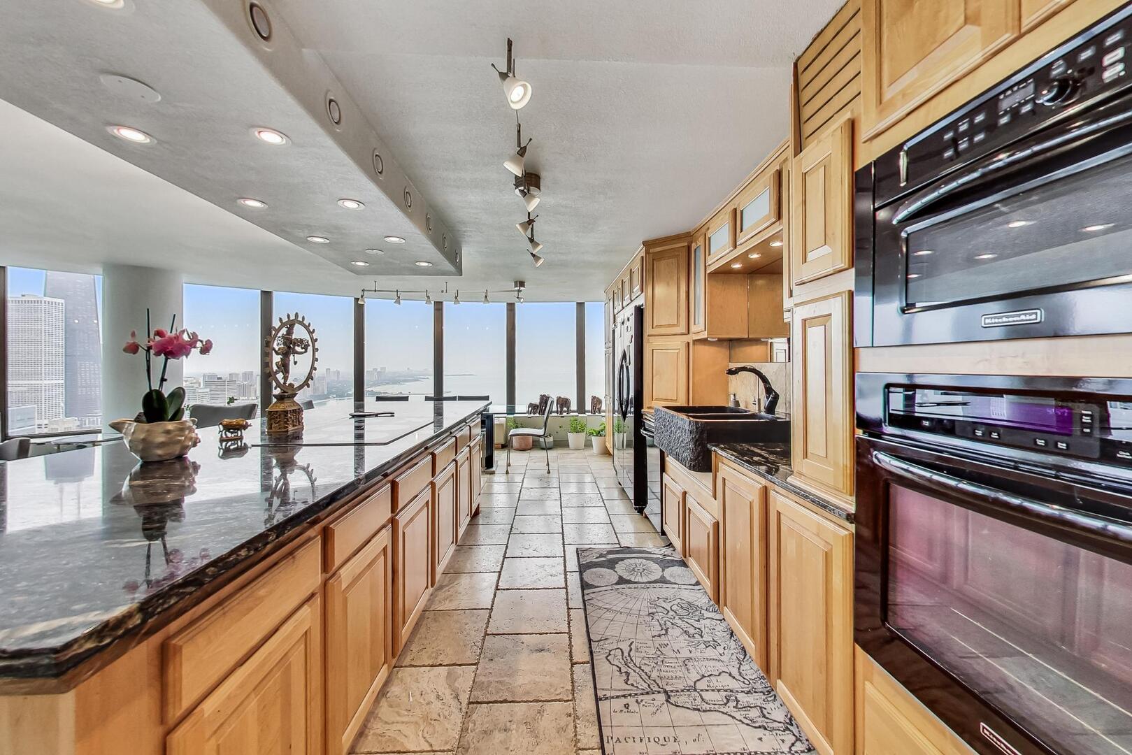 505 N Lake Shore Drive 5302 Property Photo 12