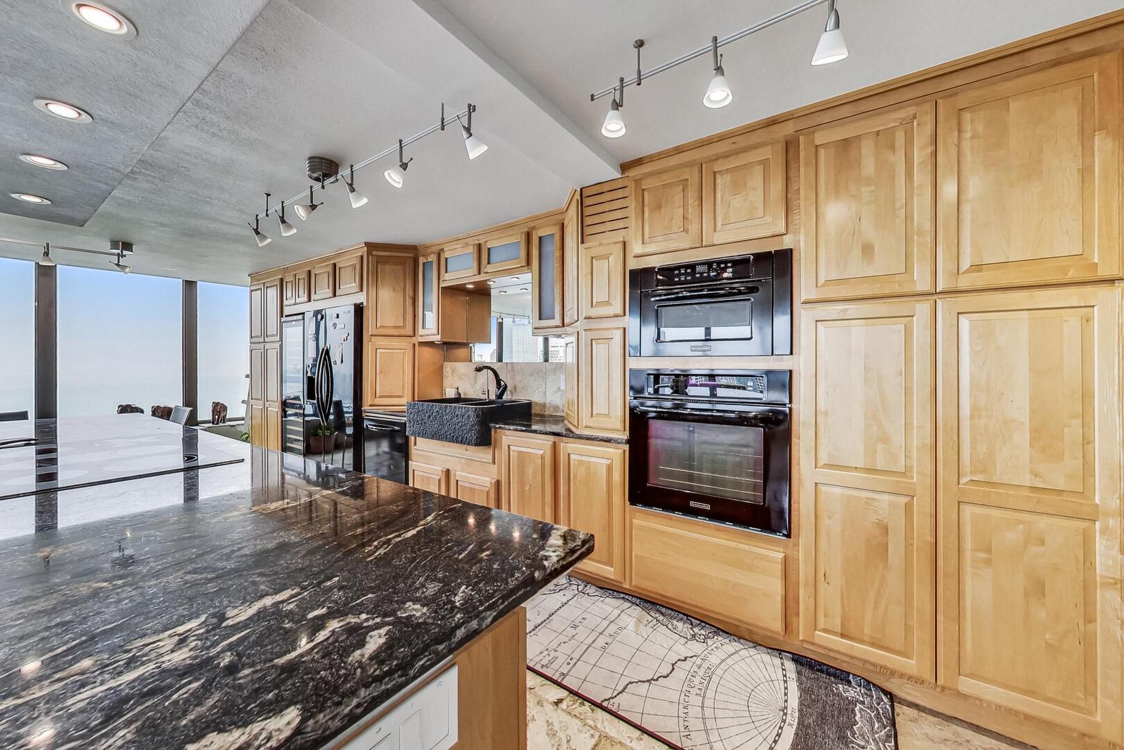 505 N Lake Shore Drive 5302 Property Photo 13