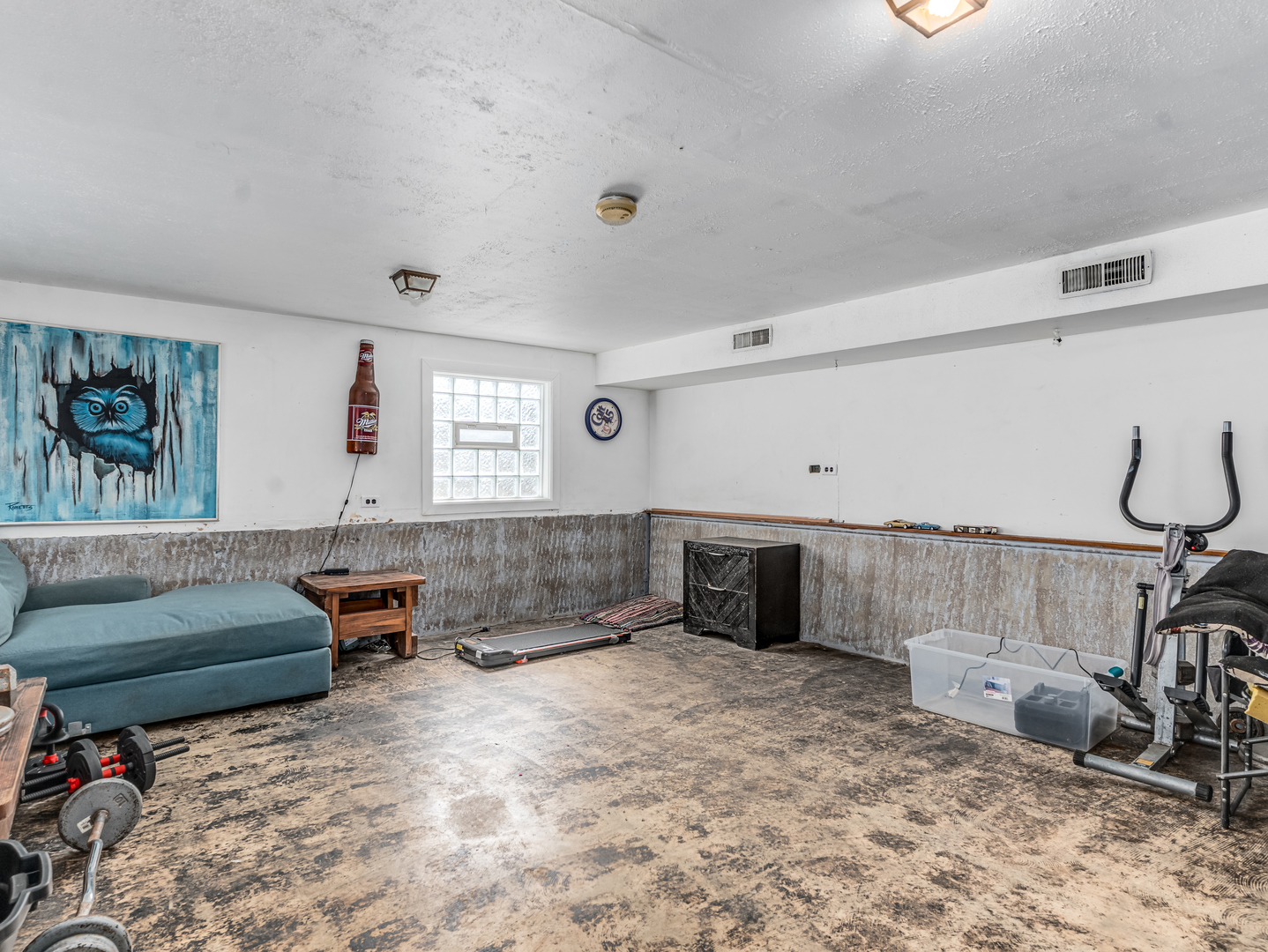 595 Hickory Street Property Photo 8