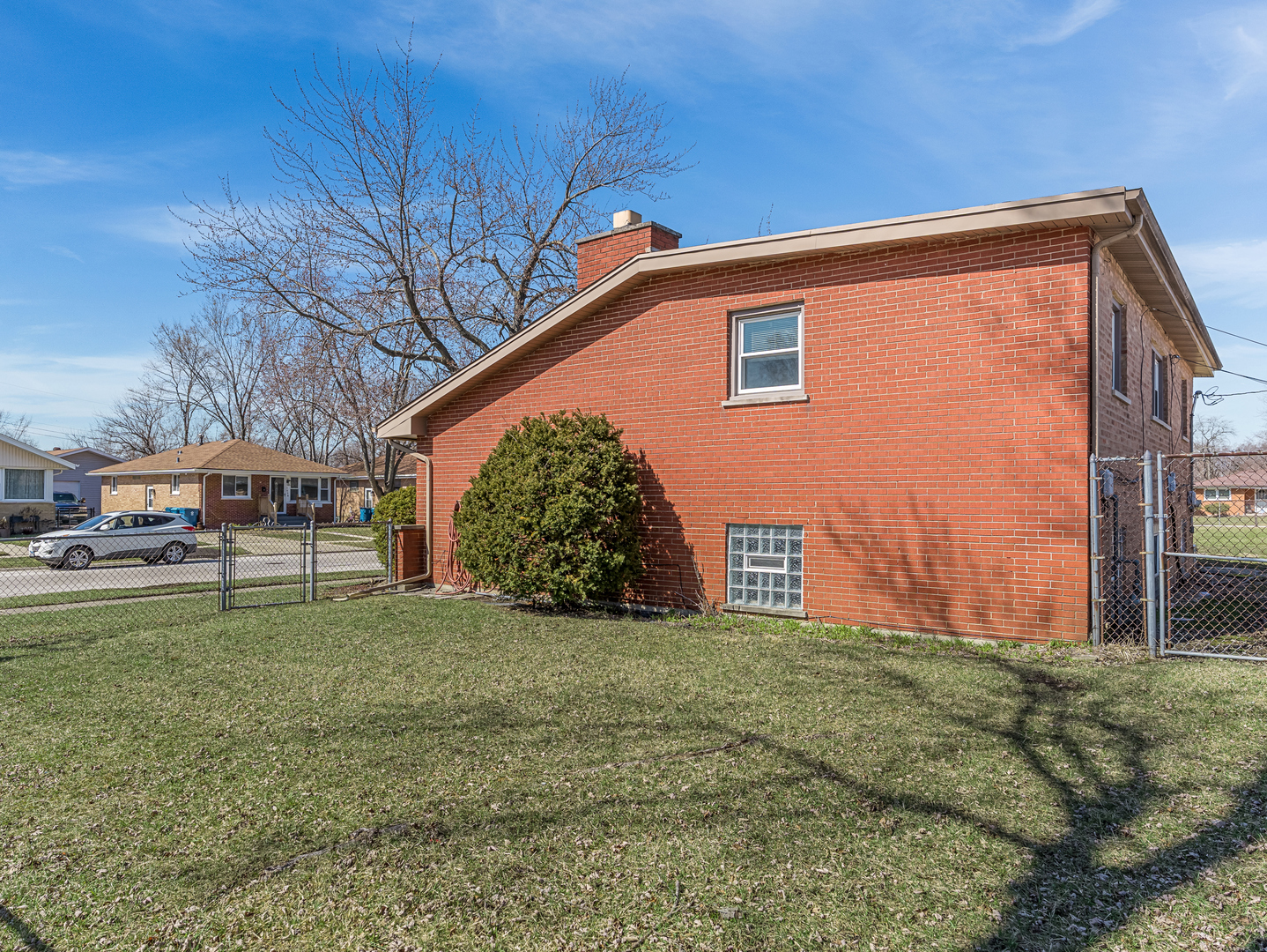 595 Hickory Street Property Photo 12