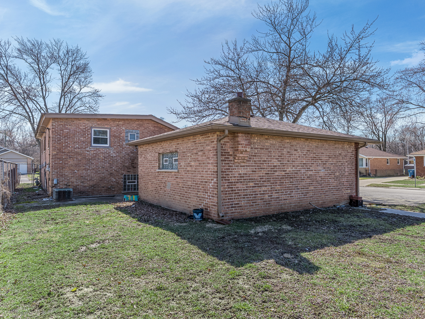 595 Hickory Street Property Photo 14