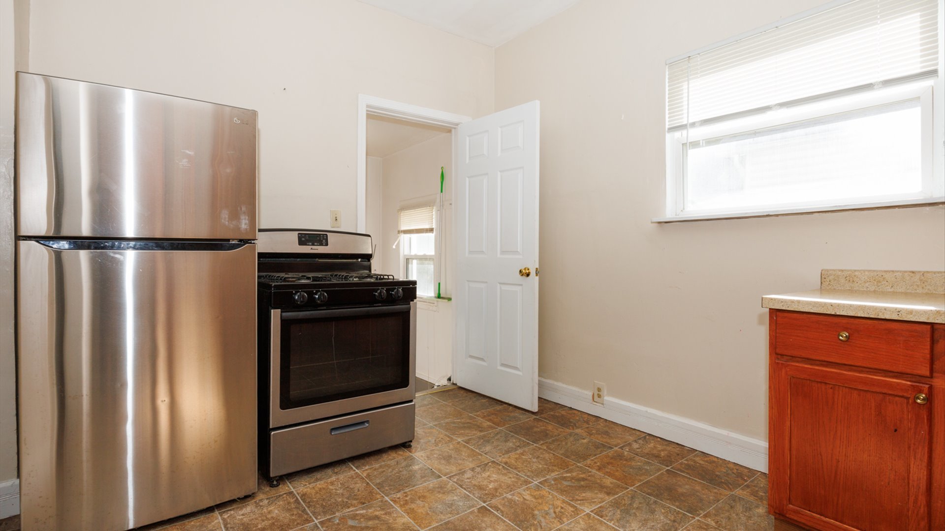 802 S Madison Street Property Photo 29