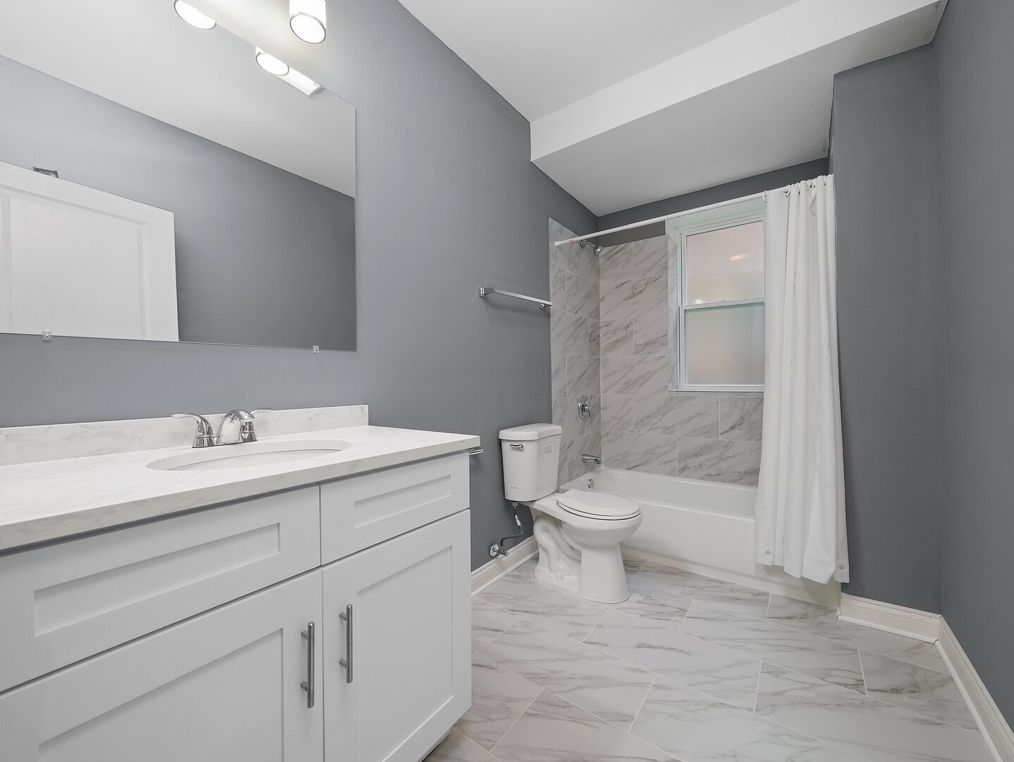 8722 S Kingston Avenue Property Photo 9