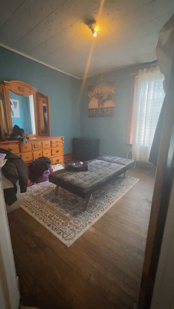 1657 N Artesian Avenue Property Photo 24