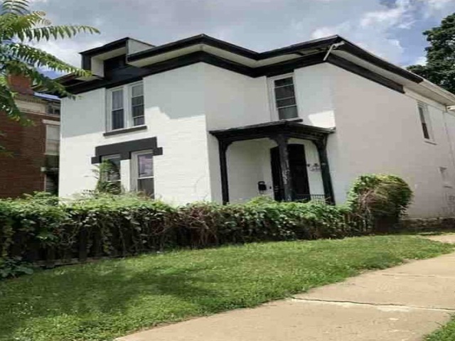 631 N 8th Street Property Photo 2
