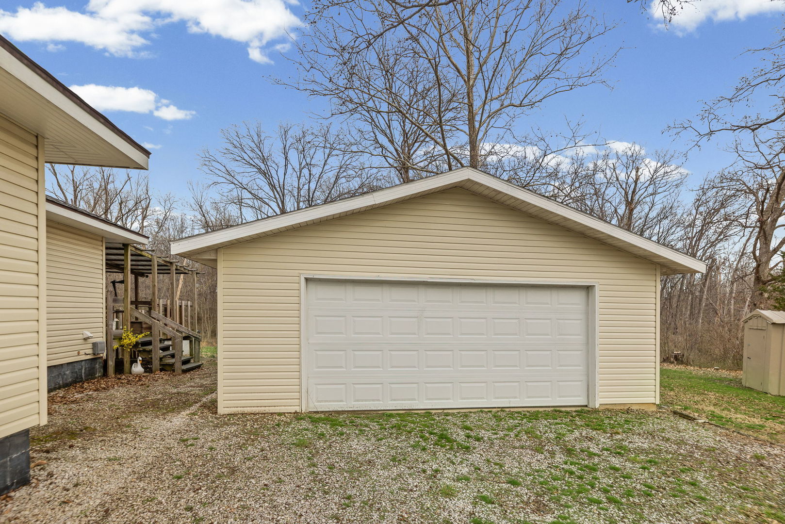 2429 Overbeck Lane Property Photo 4