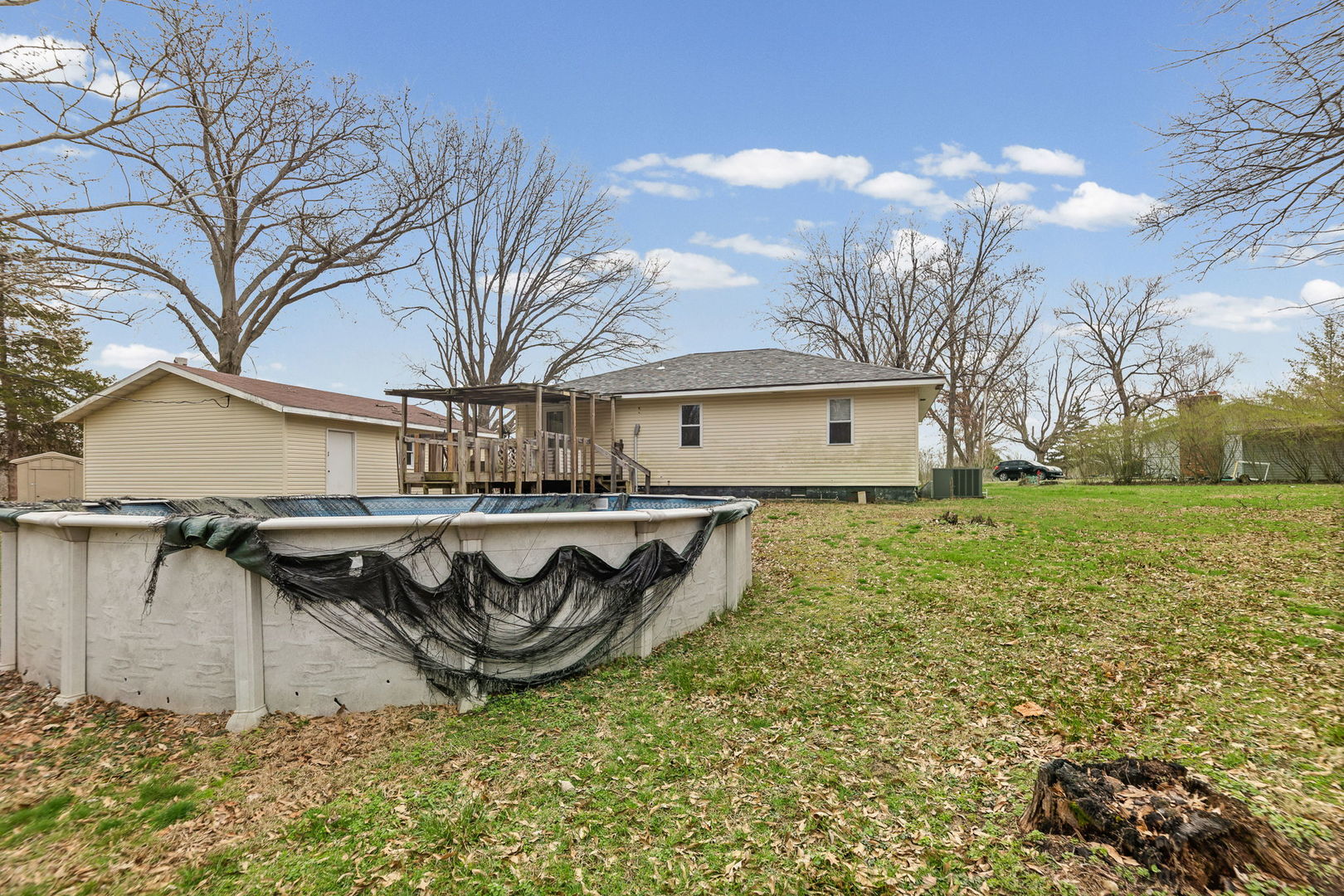 2429 Overbeck Lane Property Photo 7
