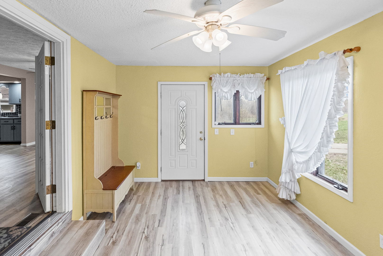 2429 Overbeck Lane Property Photo 12