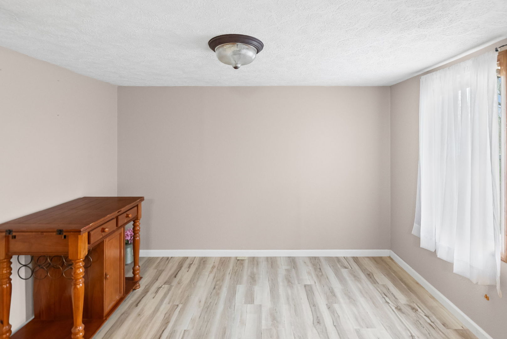 2429 Overbeck Lane Property Photo 19