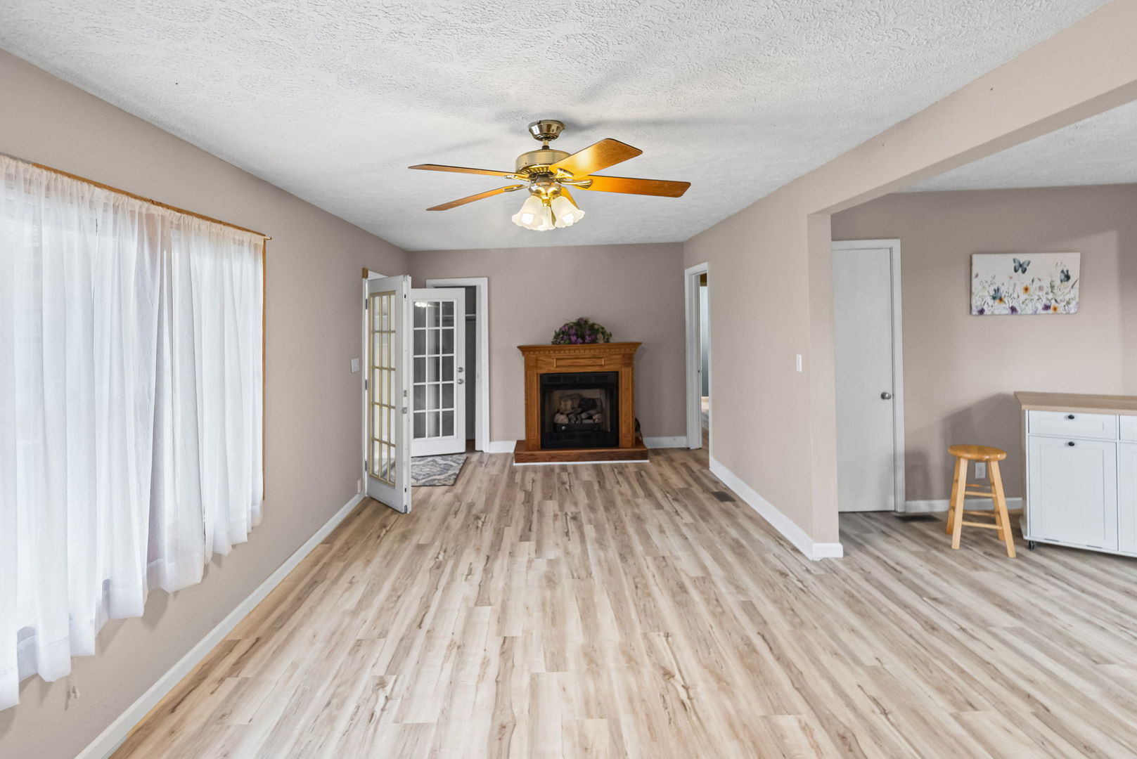 2429 Overbeck Lane Property Photo 21