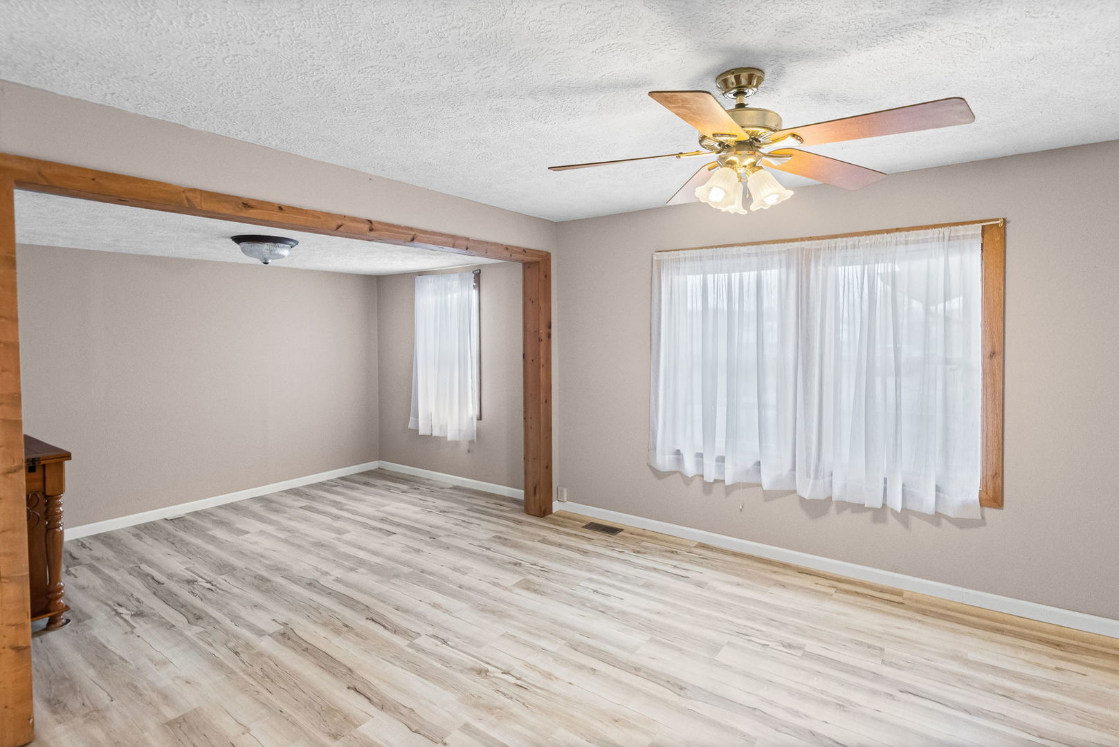 2429 Overbeck Lane Property Photo 22