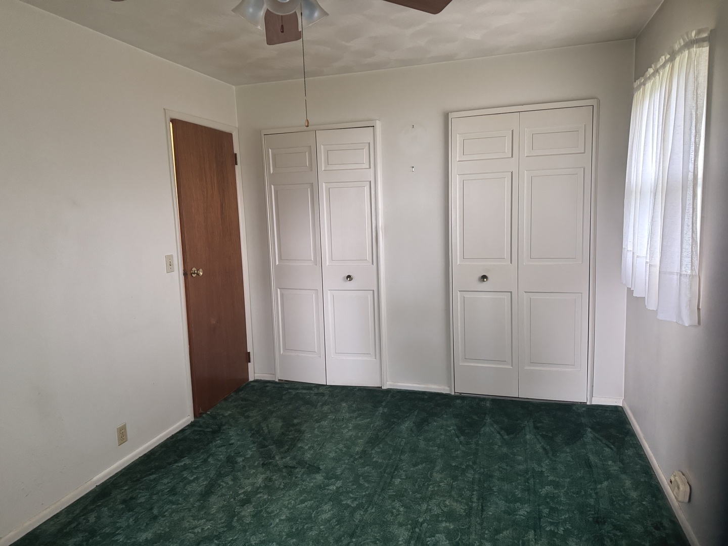 100 Hazelwood Drive Property Photo 12
