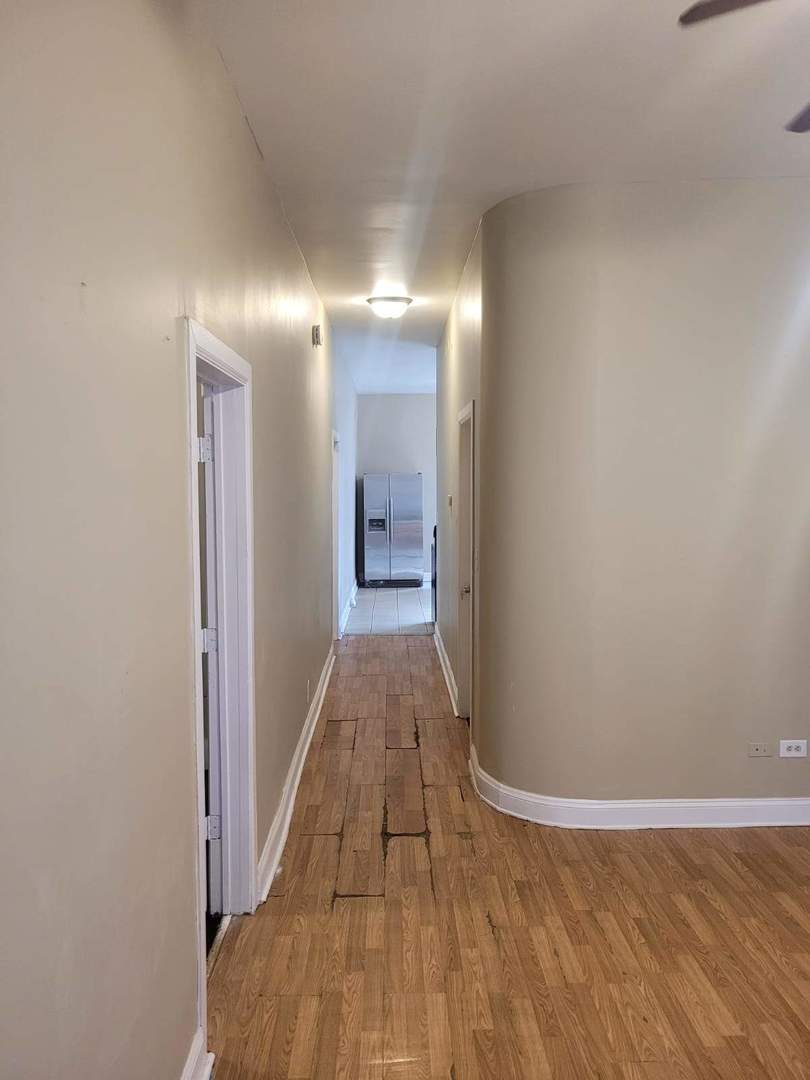 9021 S Exchange Avenue Property Photo 8
