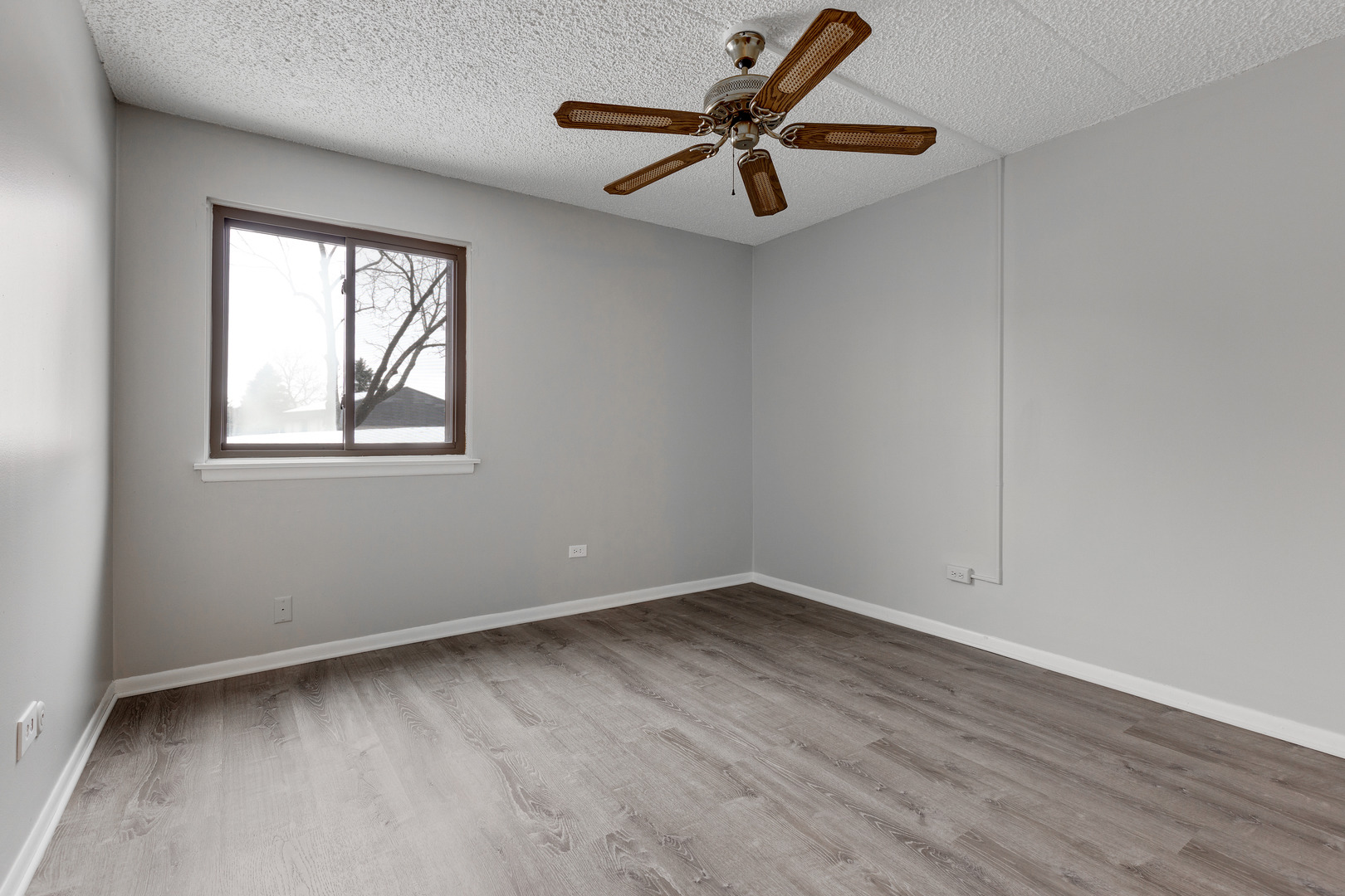 433 Cavalier Court 101a Property Photo 13