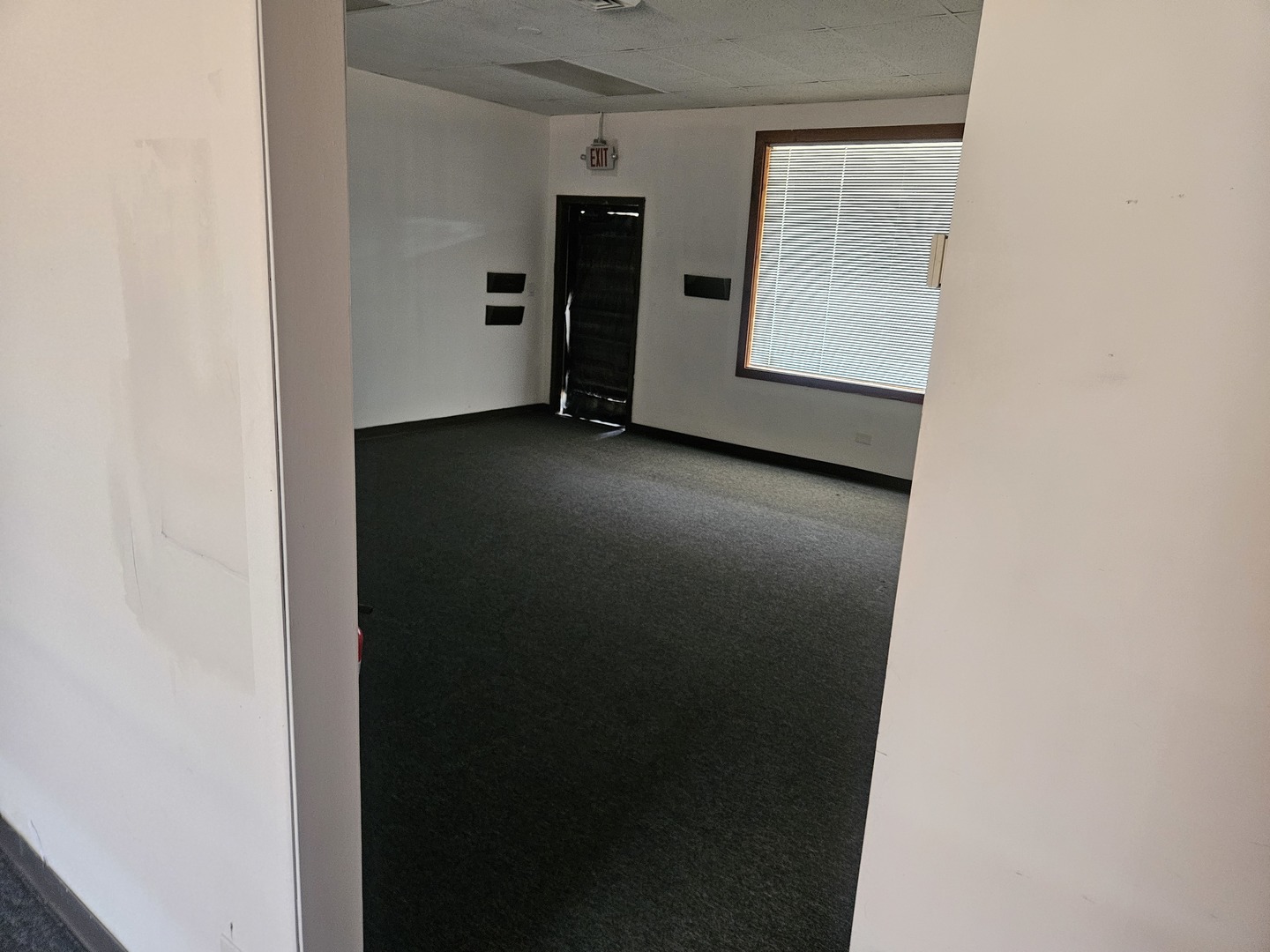 5544 147th Street B4 Property Photo 6