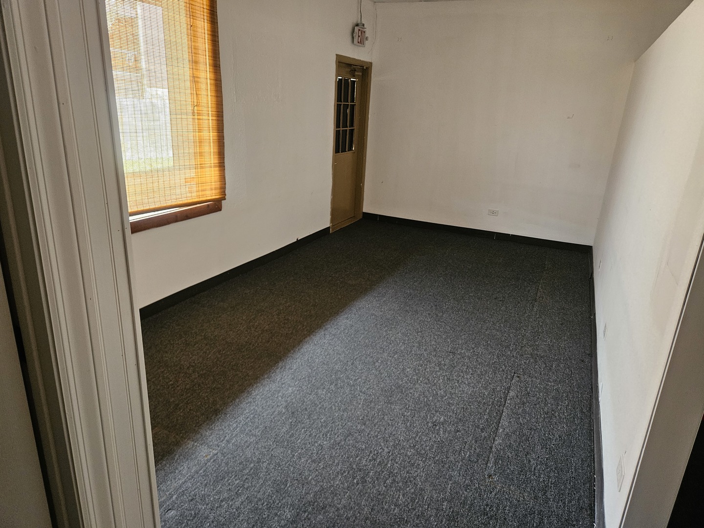 5544 147th Street B4 Property Photo 7