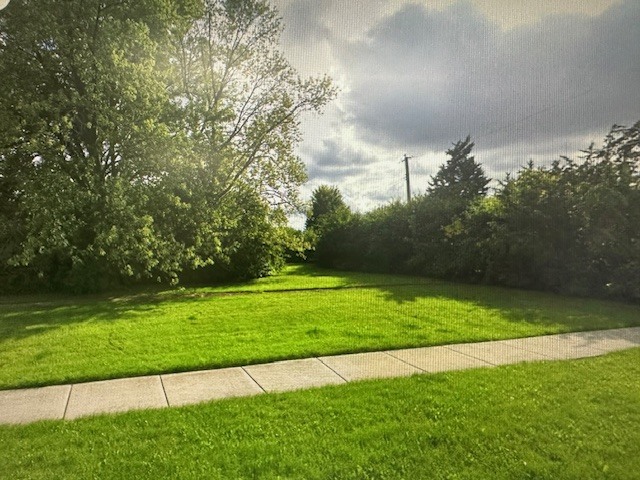 429 W Army Trail Road Property Photo 1