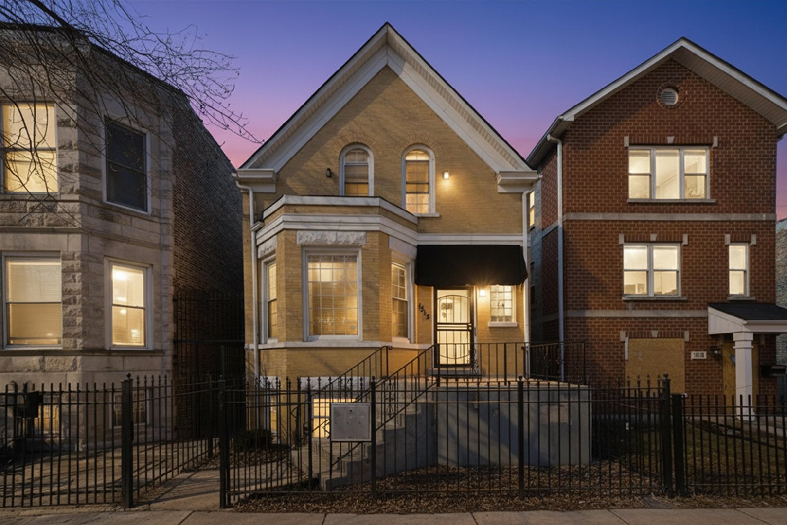 1812 S Hamlin Avenue Property Photo 1