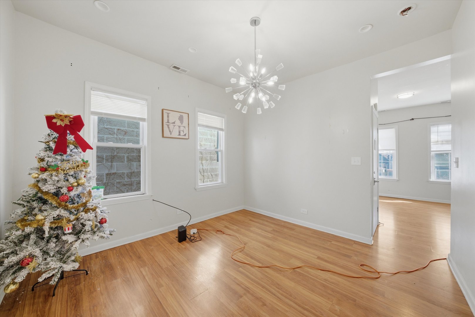 1812 S Hamlin Avenue Property Photo 24