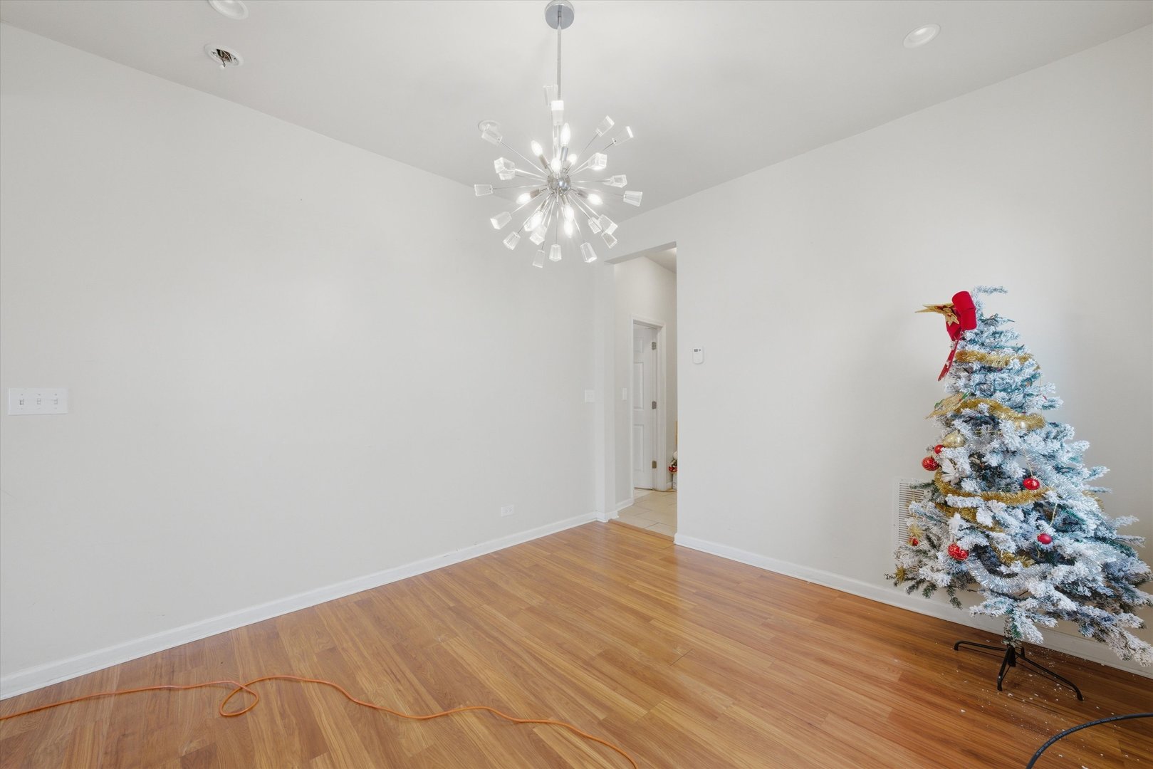 1812 S Hamlin Avenue Property Photo 25