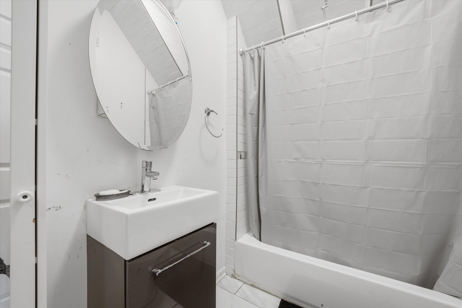 1812 S Hamlin Avenue Property Photo 32