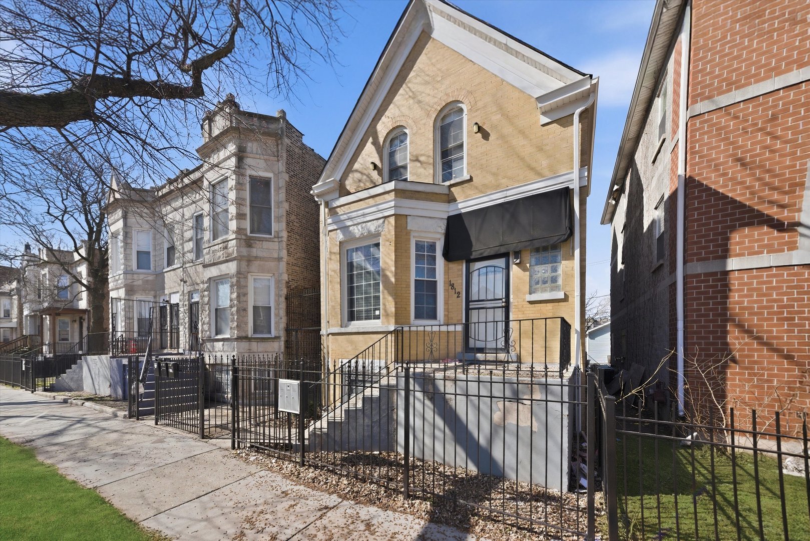 1812 S Hamlin Avenue Property Photo 38