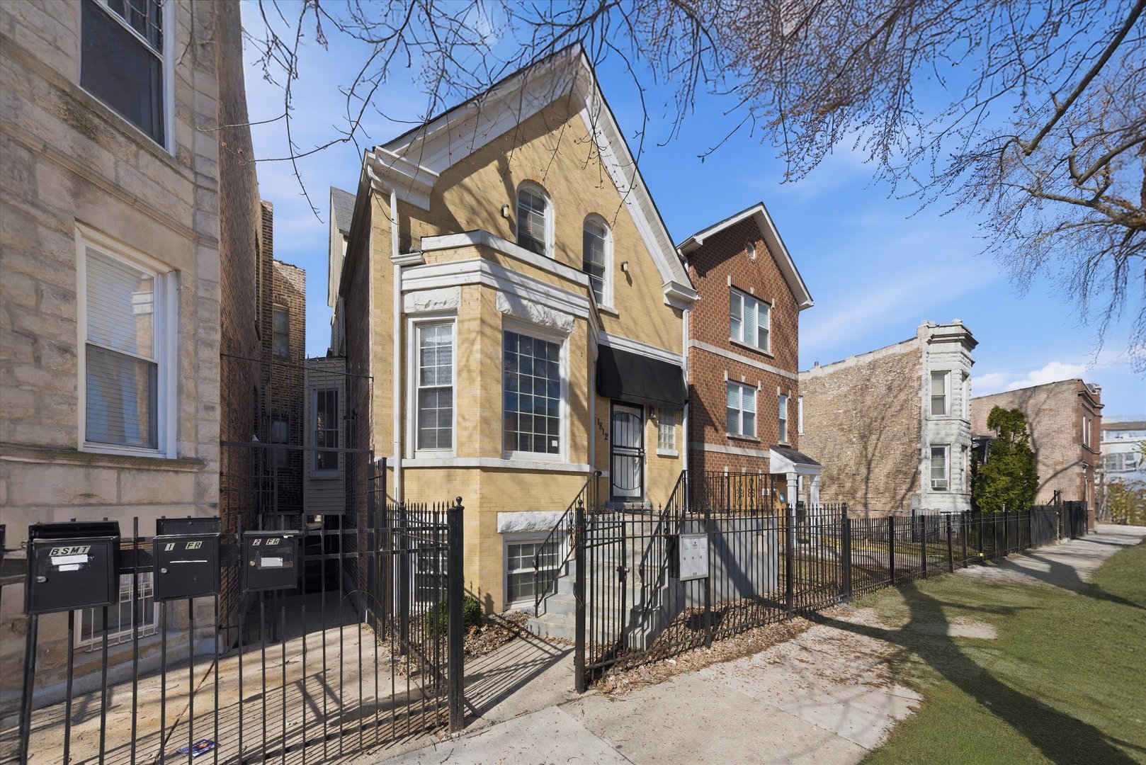 1812 S Hamlin Avenue Property Photo 39