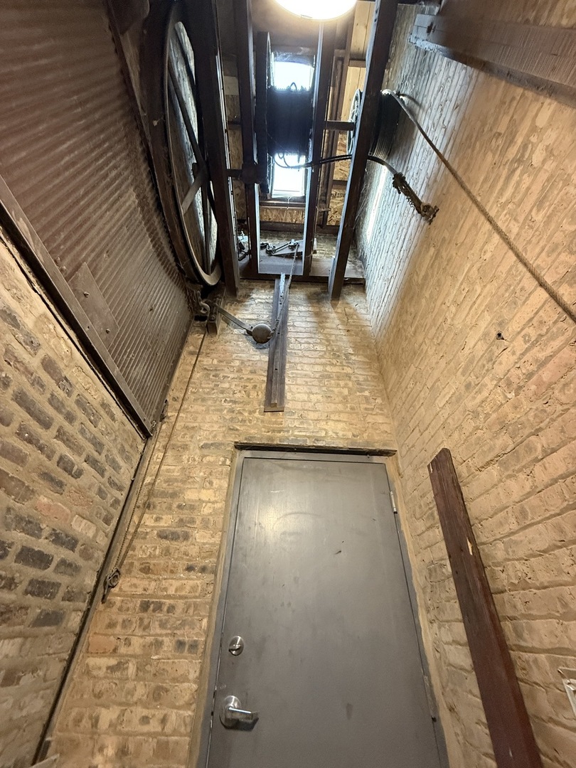 4606 S Ashland Avenue Property Photo 21
