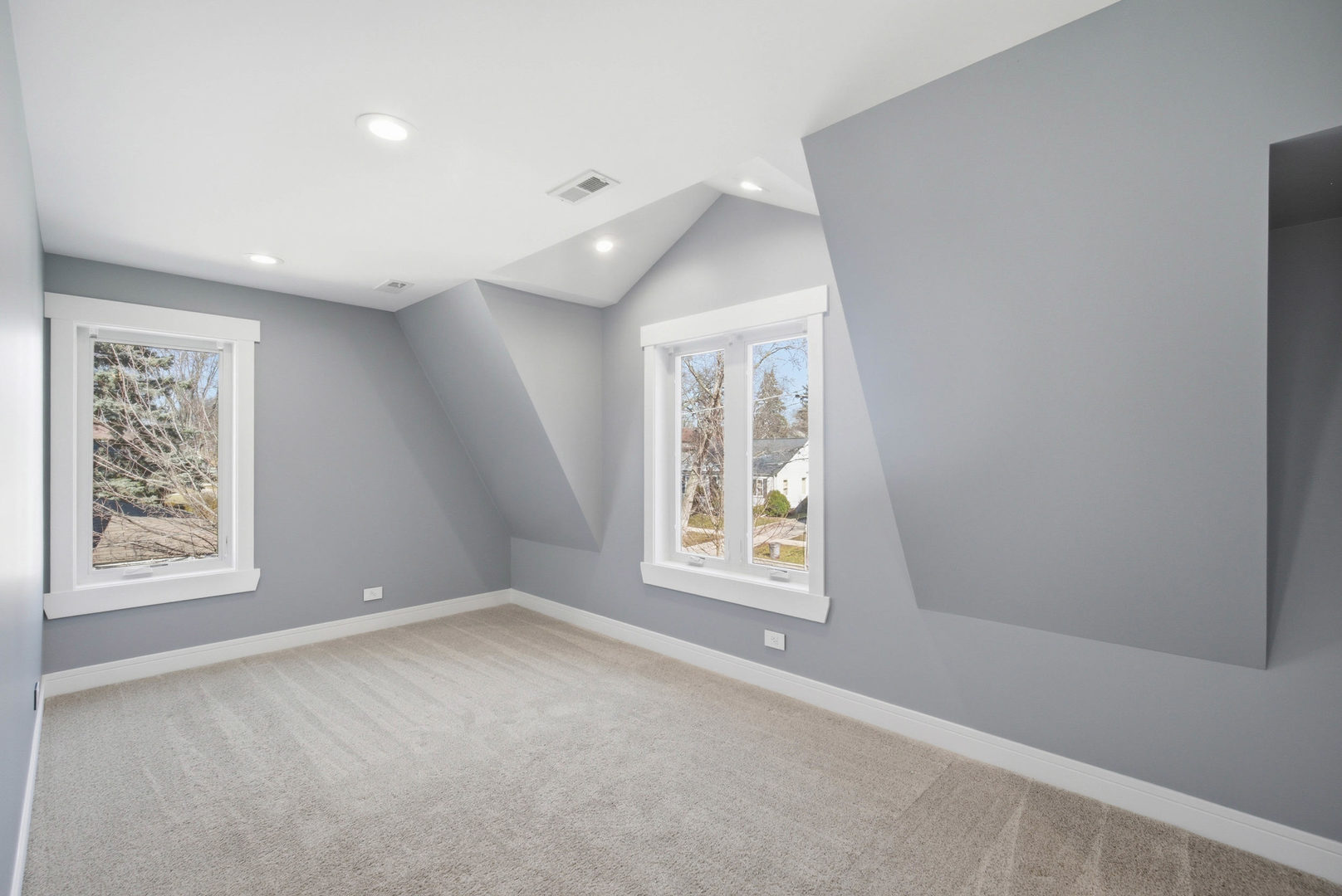 1020 Hill Avenue Property Photo 16