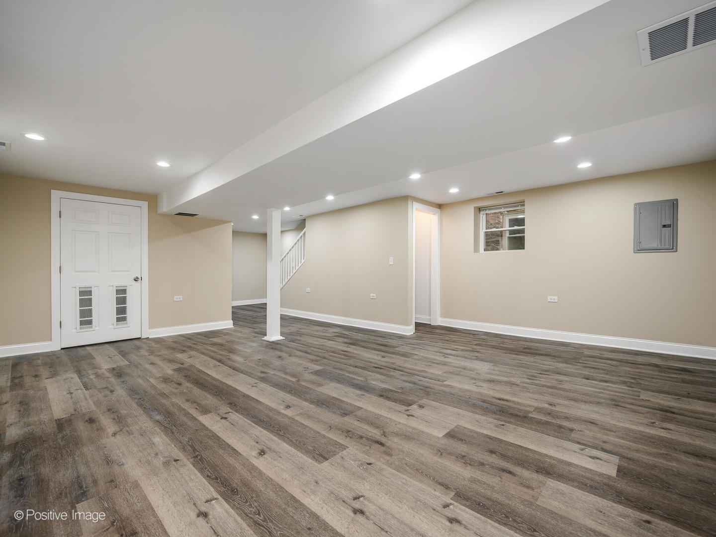 4530 W Maypole Avenue Property Photo 16