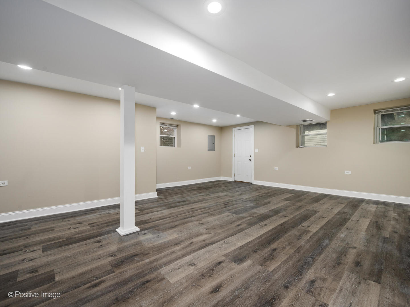 4530 W Maypole Avenue Property Photo 17