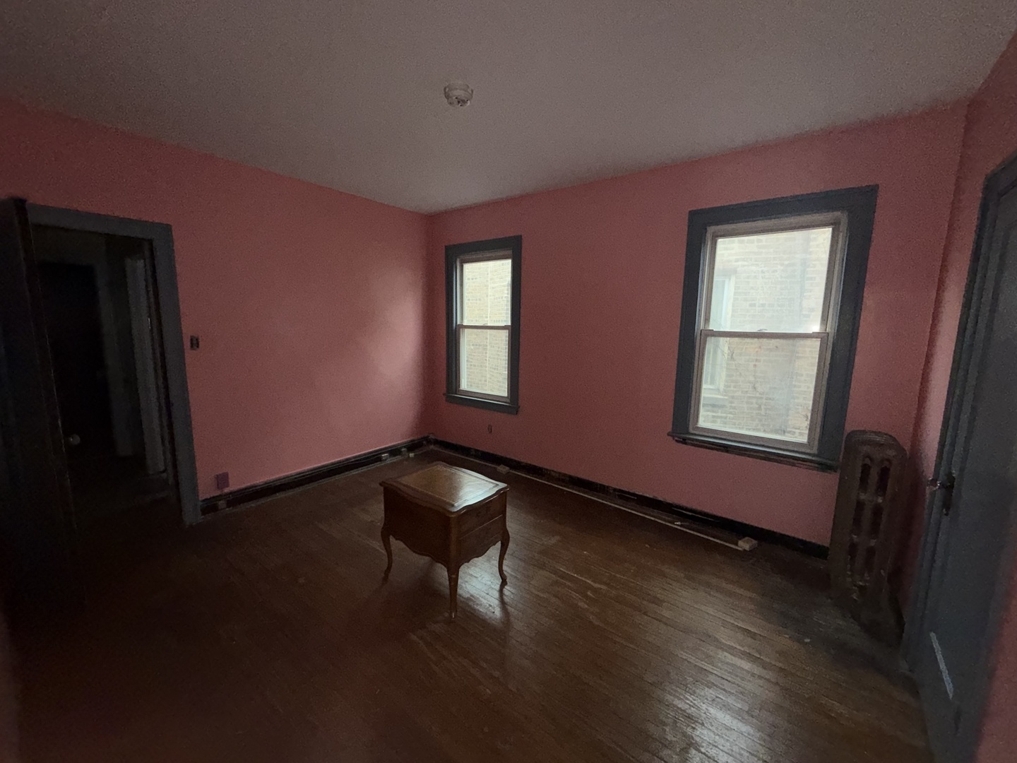 8236 S May Street Property Photo 4