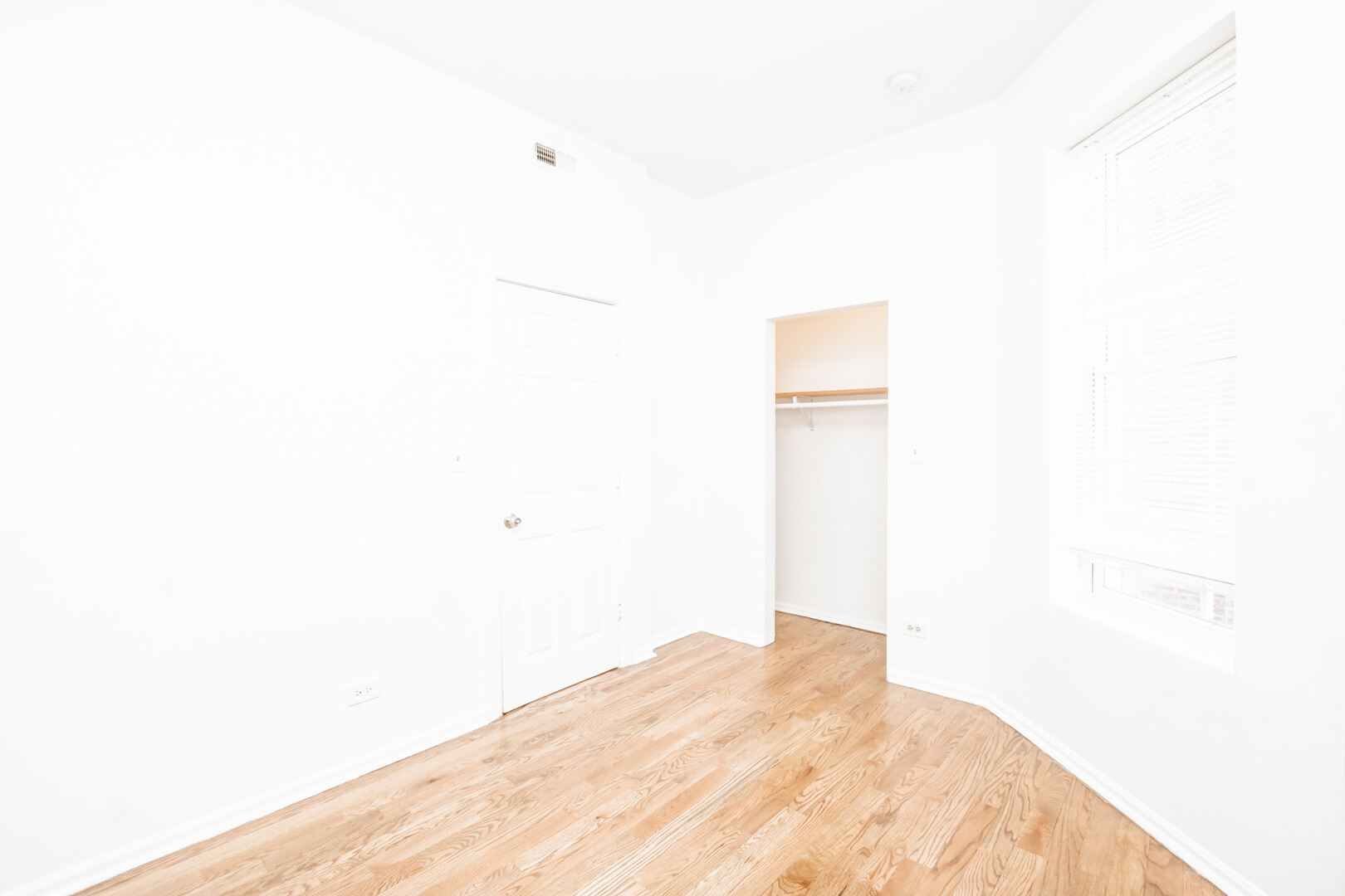 1306 S Central Park Avenue Property Photo 16