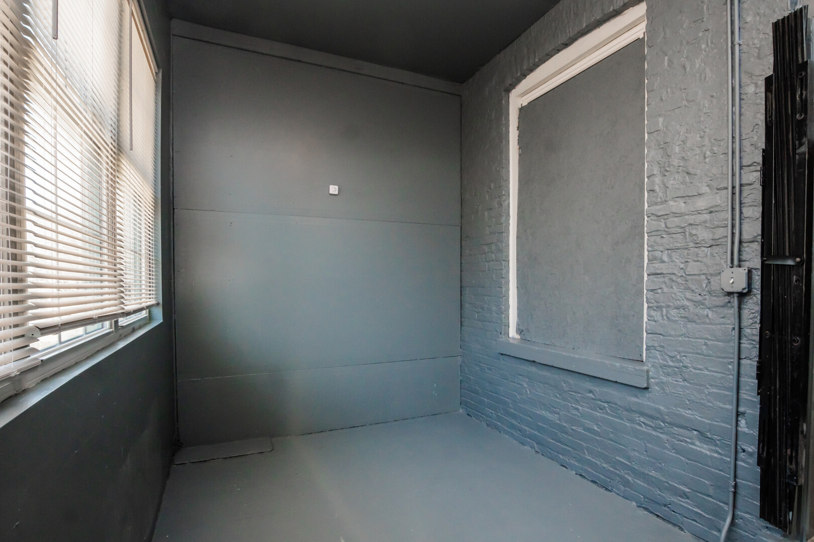 1306 S Central Park Avenue Property Photo 24