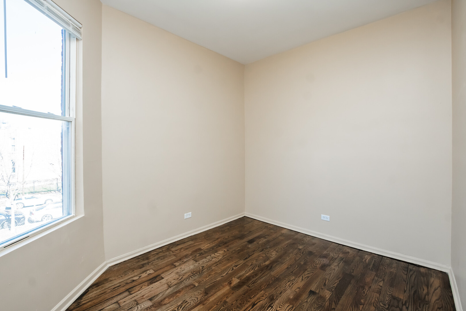 1306 S Central Park Avenue Property Photo 33