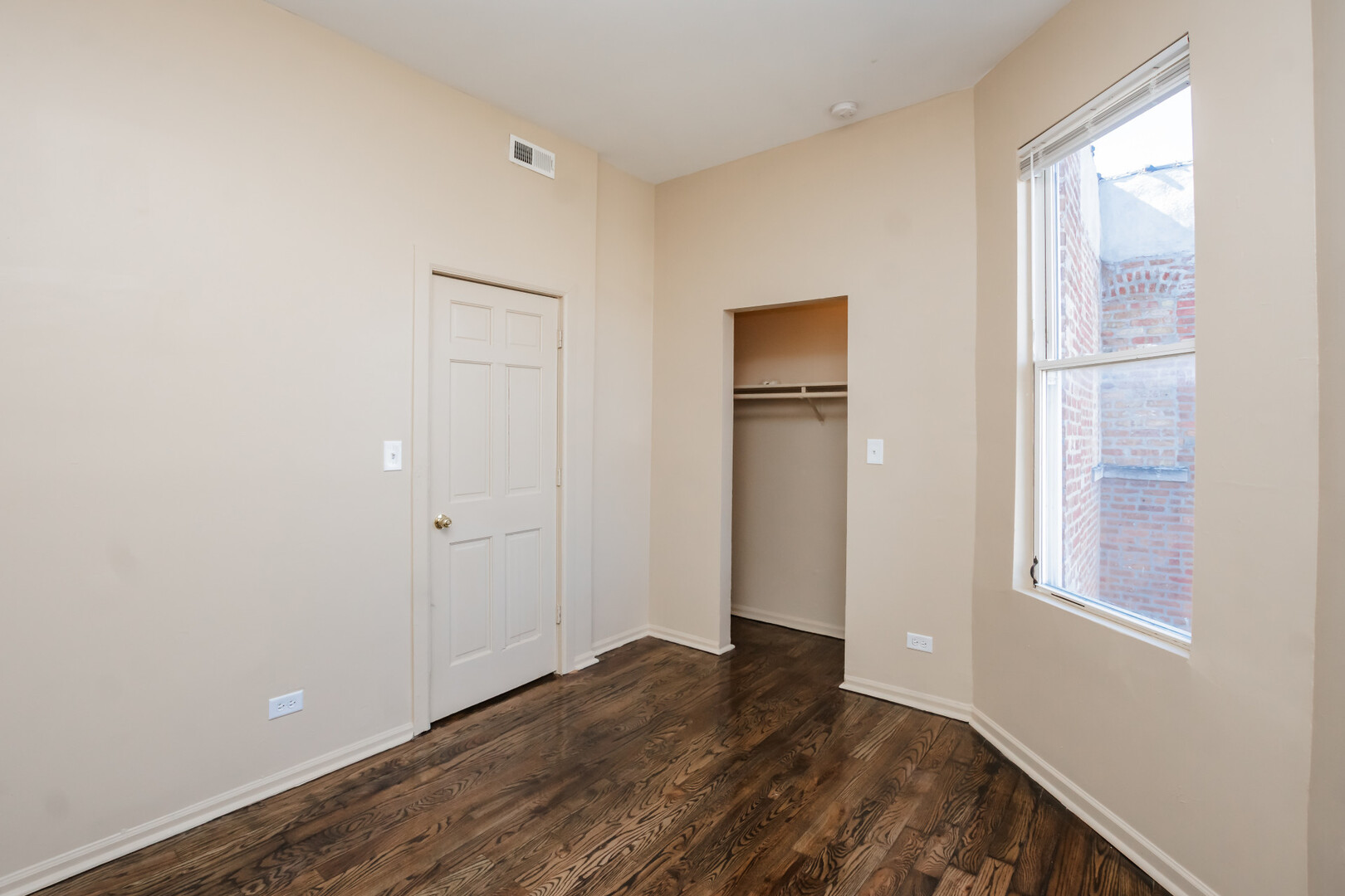 1306 S Central Park Avenue Property Photo 34