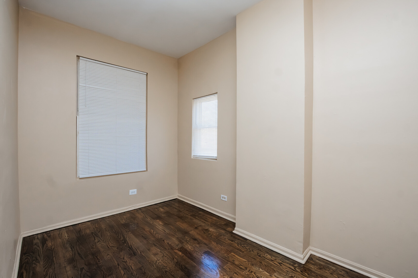 1306 S Central Park Avenue Property Photo 41
